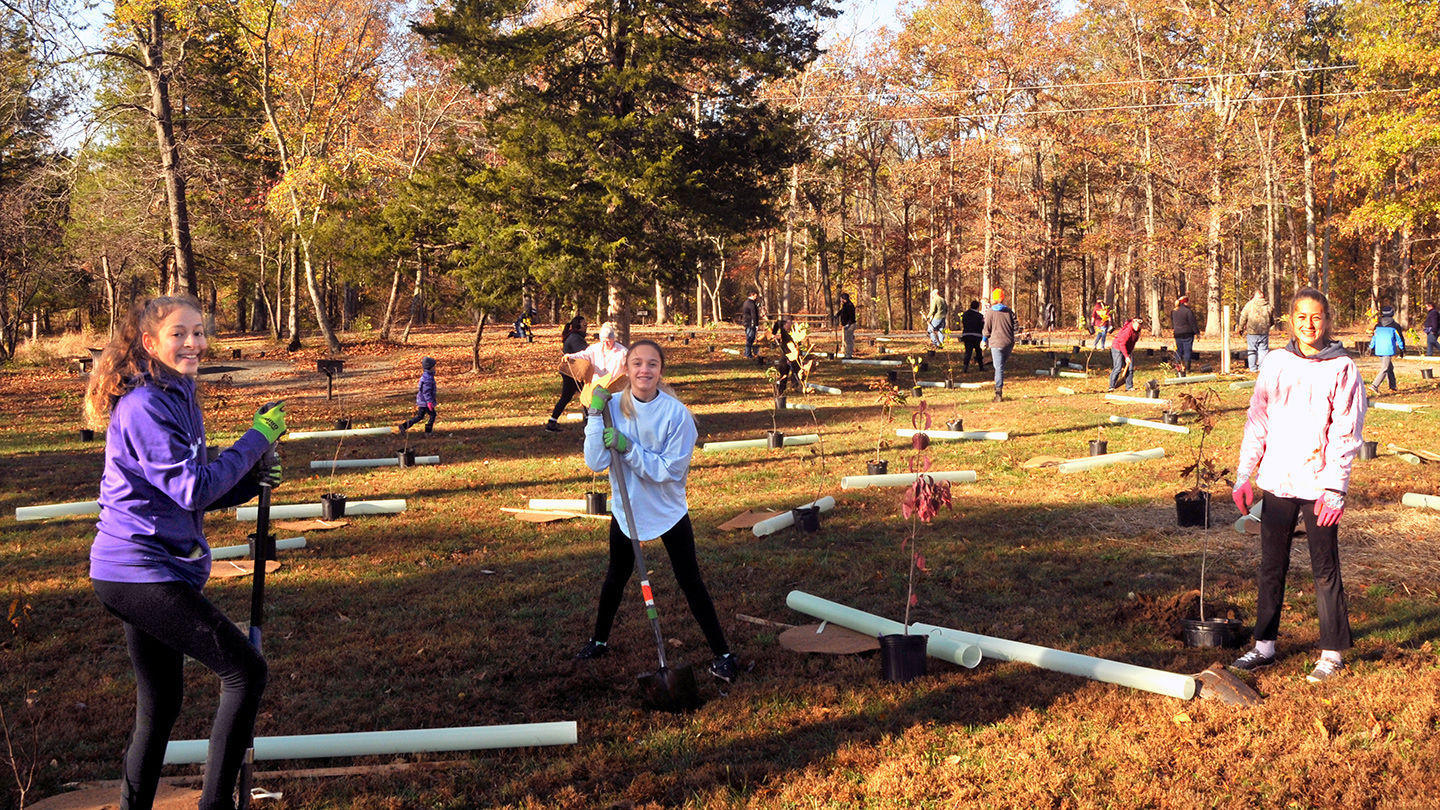 kids planting trees at Silver Lake Park